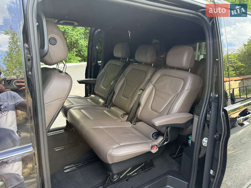 Минивэн Mercedes-Benz V-Class 2022 в Черновцах