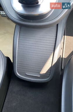 Минивэн Mercedes-Benz V-Class 2020 в 
