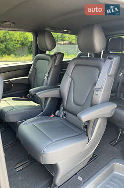 Минивэн Mercedes-Benz V-Class 2020 в 