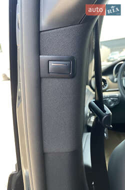 Минивэн Mercedes-Benz V-Class 2020 в 