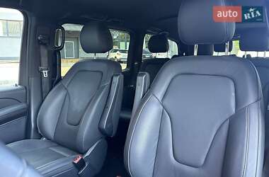 Минивэн Mercedes-Benz V-Class 2023 в 