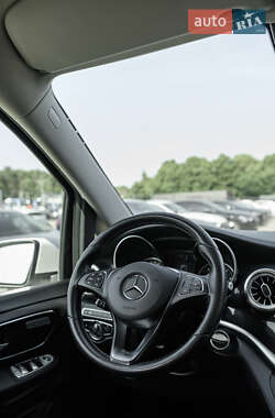 Минивэн Mercedes-Benz V-Class 2019 в 