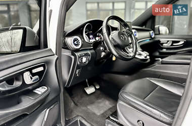 Минивэн Mercedes-Benz V-Class 2016 в 