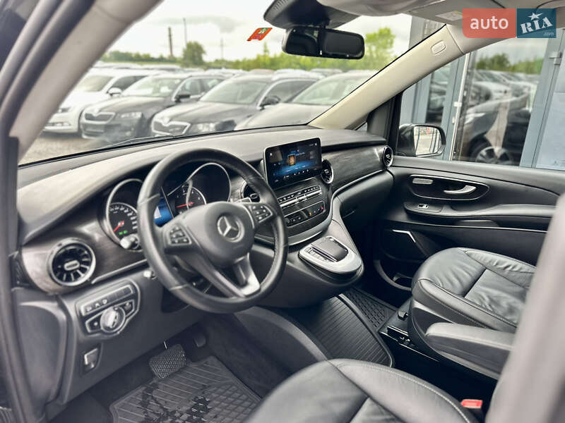 Мінівен Mercedes-Benz V-Class 2021 в Рівному