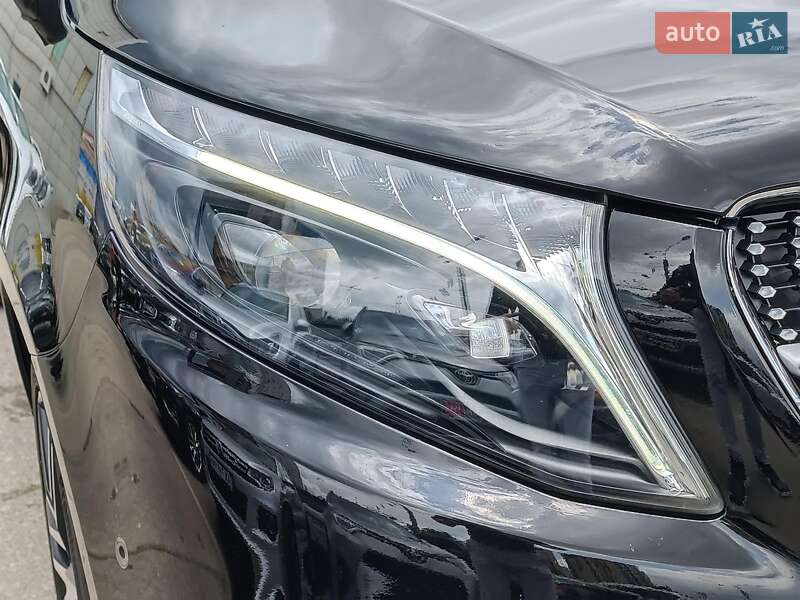 Минивэн Mercedes-Benz V-Class 2023 в Харькове