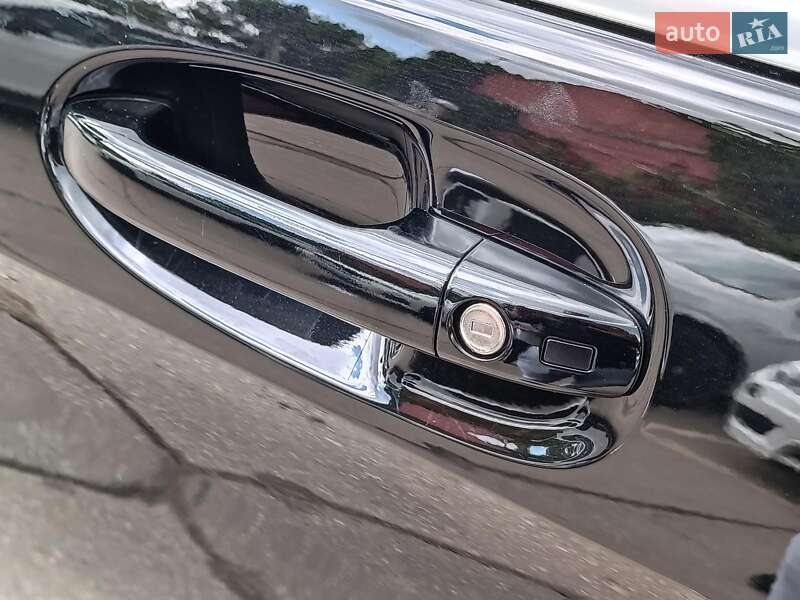 Минивэн Mercedes-Benz V-Class 2023 в Харькове