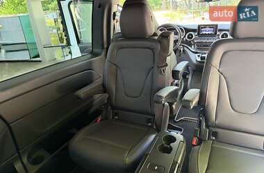 Минивэн Mercedes-Benz V-Class 2016 в 