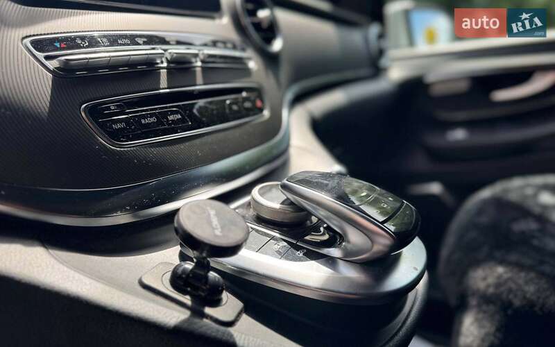 Минивэн Mercedes-Benz V-Class 2016 в Черновцах