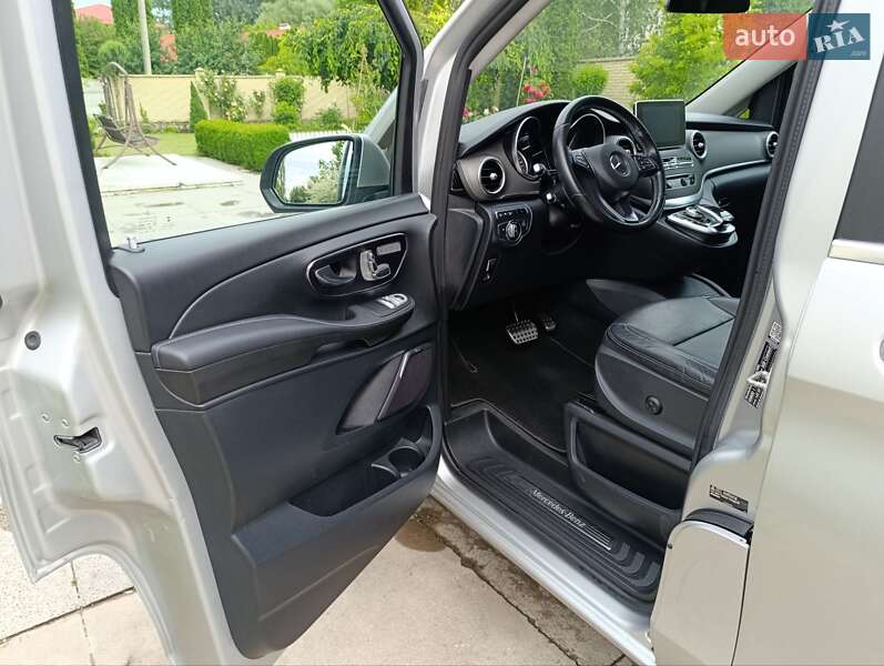 Минивэн Mercedes-Benz V-Class 2016 в Черновцах фото 15 Минивэн Mercedes-Benz V-Class 2016 в Черновцах