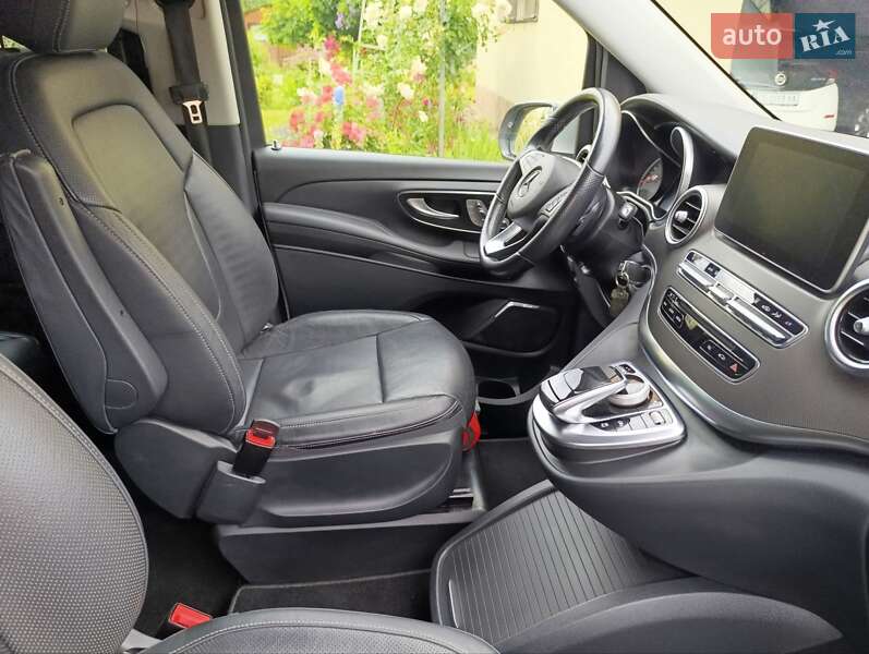 Минивэн Mercedes-Benz V-Class 2016 в Черновцах фото 44 Минивэн Mercedes-Benz V-Class 2016 в Черновцах