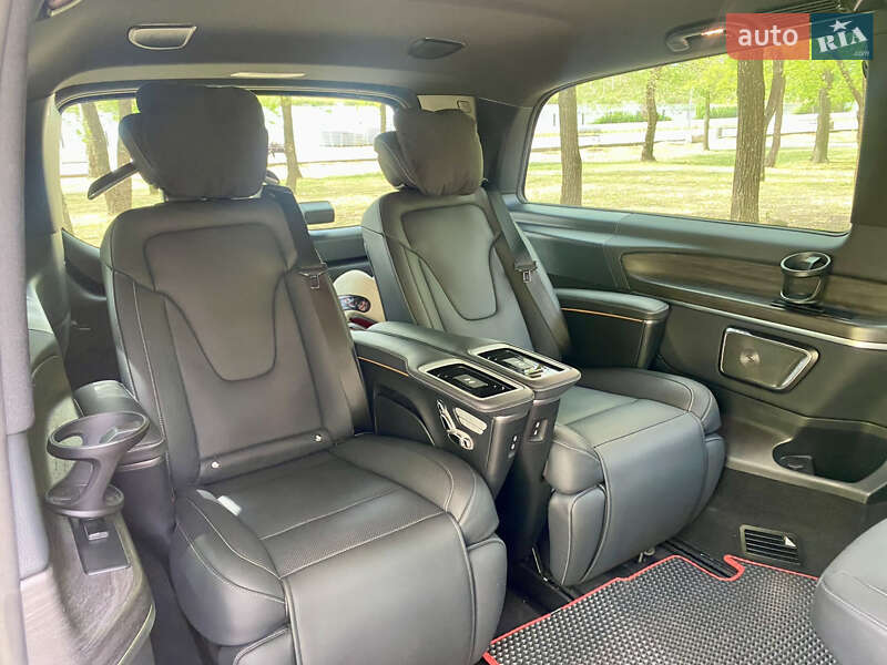 Минивэн Mercedes-Benz V-Class 2024 в Киеве фото 25 Минивэн Mercedes-Benz V-Class 2024 в Киеве