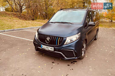 Мінівен Mercedes-Benz V-Class 2016 в Києві