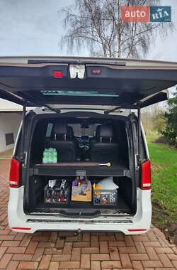 Минивэн Mercedes-Benz V-Class 2016 в 