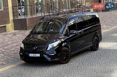 Минивэн Mercedes-Benz V-Class 2020 в 