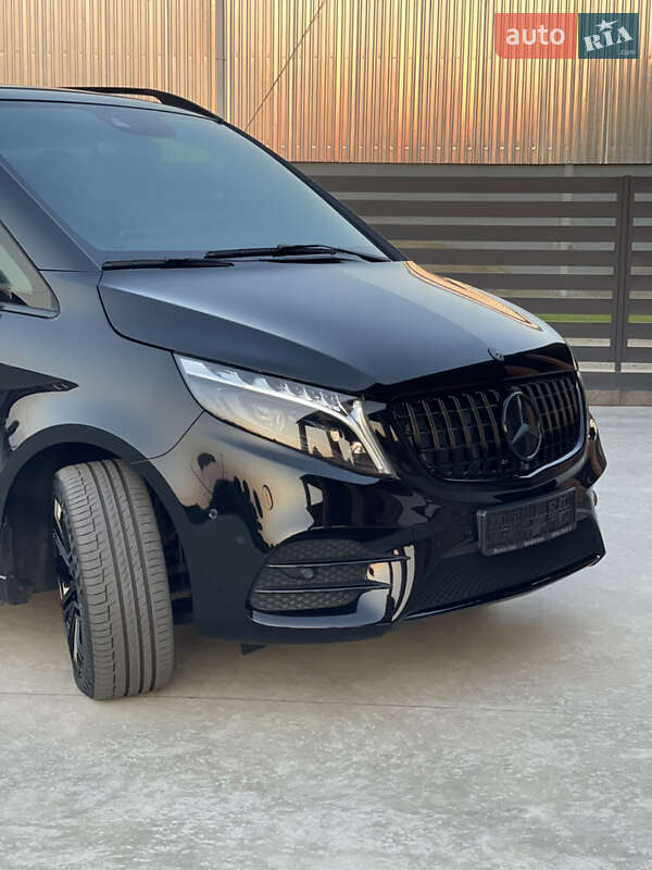 Минивэн Mercedes-Benz V-Class 2022 в Днепре