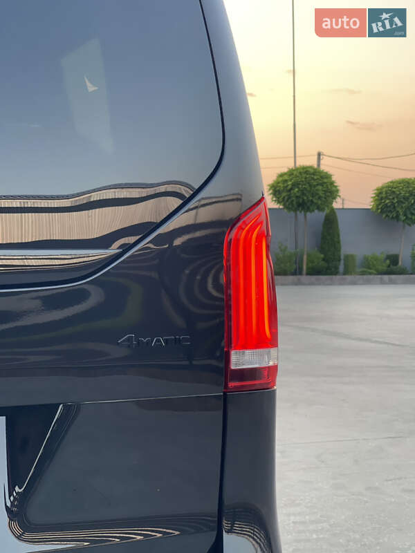 Минивэн Mercedes-Benz V-Class 2022 в Днепре
