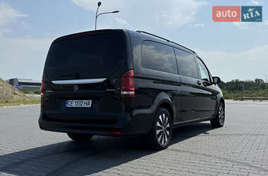 Минивэн Mercedes-Benz V-Class 2022 в 