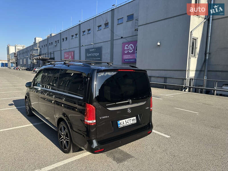 Мінівен Mercedes-Benz V-Class 2023 в Києві