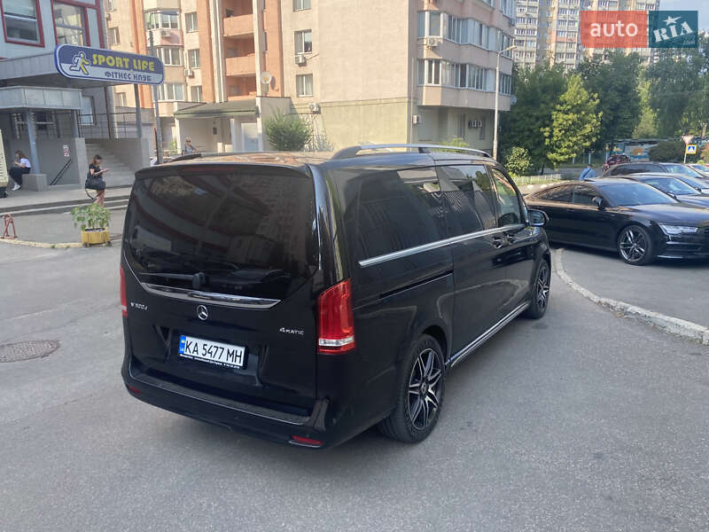 Мінівен Mercedes-Benz V-Class 2023 в Києві