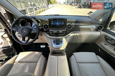 Минивэн Mercedes-Benz V-Class 2023 в 
