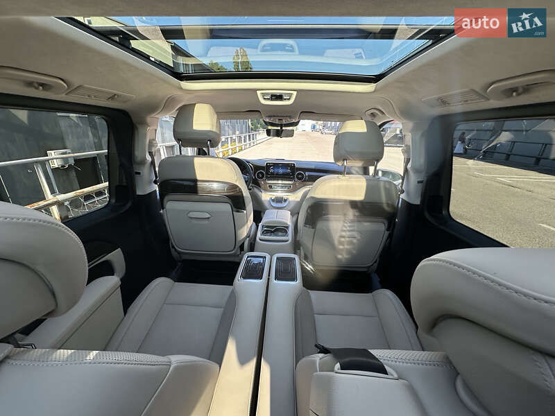 Мінівен Mercedes-Benz V-Class 2023 в Києві