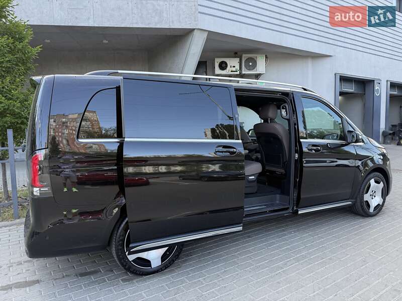 Минивэн Mercedes-Benz V-Class 2025 в Киеве