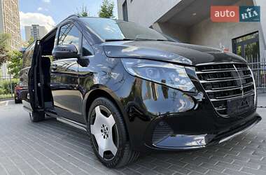 Минивэн Mercedes-Benz V-Class 2025 в Киеве