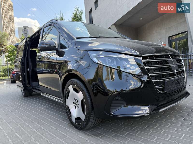 Минивэн Mercedes-Benz V-Class 2025 в Киеве
