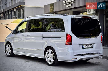 Минивэн Mercedes-Benz V-Class 2016 в 
