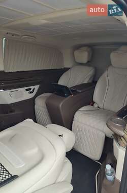 Мінівен Mercedes-Benz V-Class 2021 в  фото 13 Мінівен Mercedes-Benz V-Class 2021 в