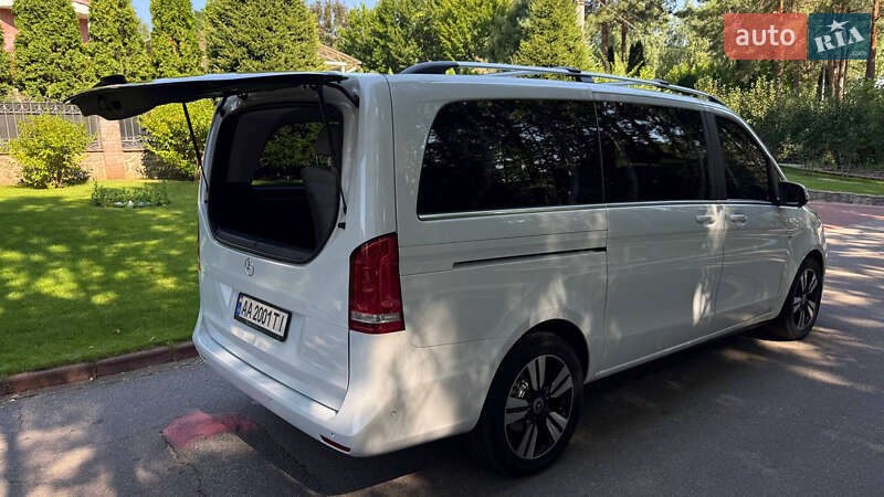 Мінівен Mercedes-Benz V-Class 2016 в Києві