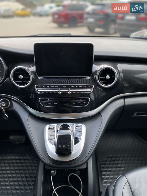 Минивэн Mercedes-Benz V-Class 2014 в Киеве