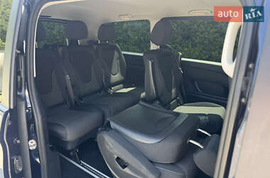 Минивэн Mercedes-Benz V-Class 2017 в 
