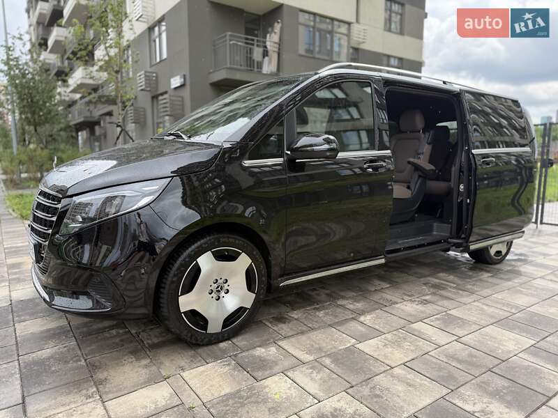 Мінівен Mercedes-Benz V-Class 2025 в Києві