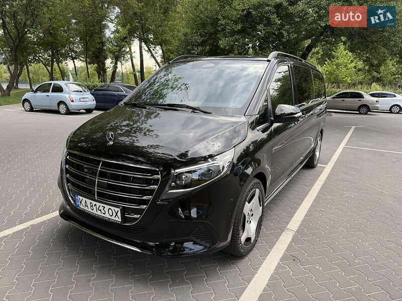 Mercedes-Benz V-Class 2025