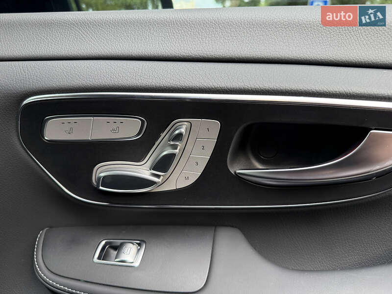 Минивэн Mercedes-Benz V-Class 2025 в Киеве