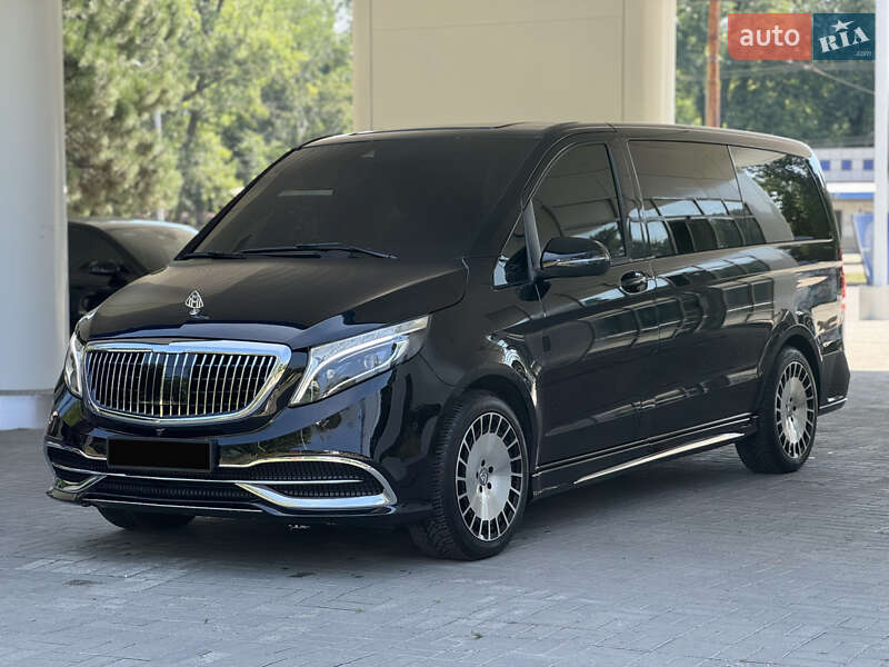 Минивэн Mercedes-Benz V-Class 2019 в 