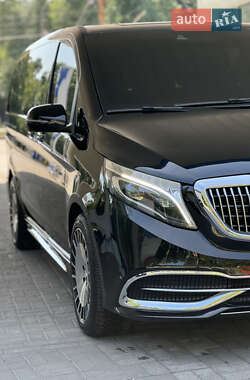 Минивэн Mercedes-Benz V-Class 2019 в 