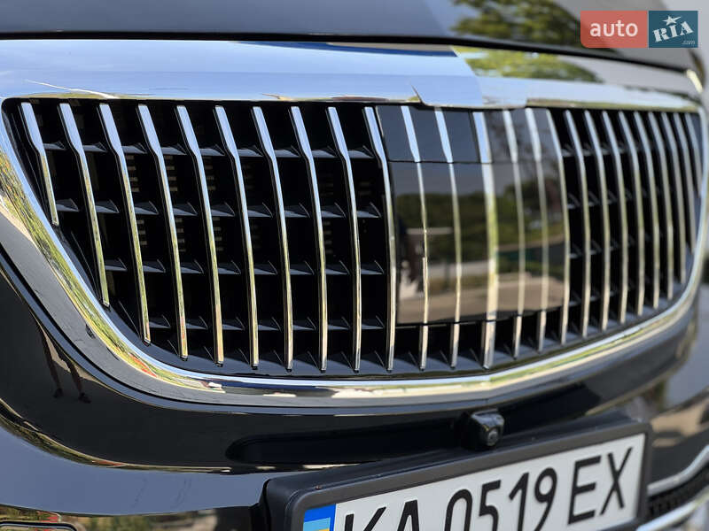 Минивэн Mercedes-Benz V-Class 2019 в Днепре