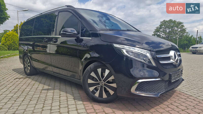 Минивэн Mercedes-Benz V-Class 2021 в Киеве