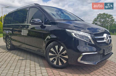Минивэн Mercedes-Benz V-Class 2021 в 