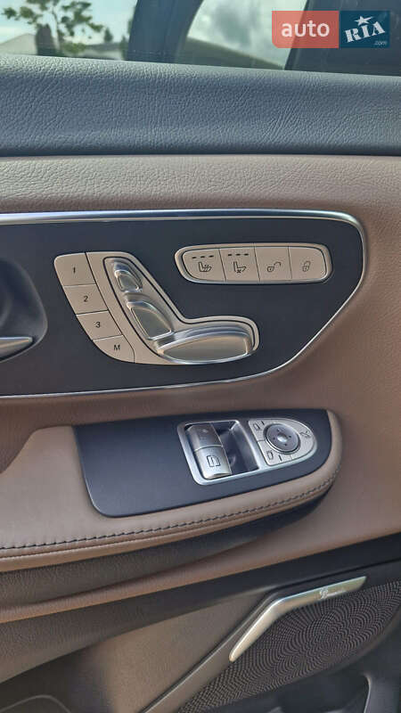 Минивэн Mercedes-Benz V-Class 2021 в Киеве