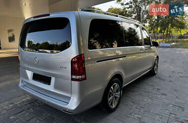 Минивэн Mercedes-Benz V-Class 2015 в 