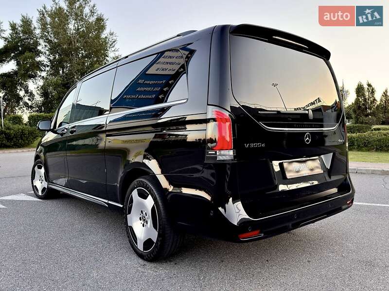 Минивэн Mercedes-Benz V-Class 2024 в Киеве