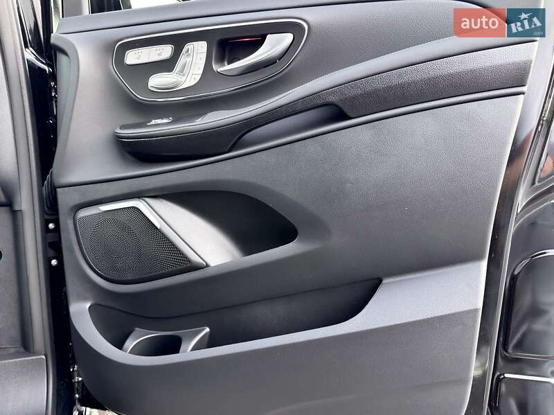 Минивэн Mercedes-Benz V-Class 2024 в Киеве