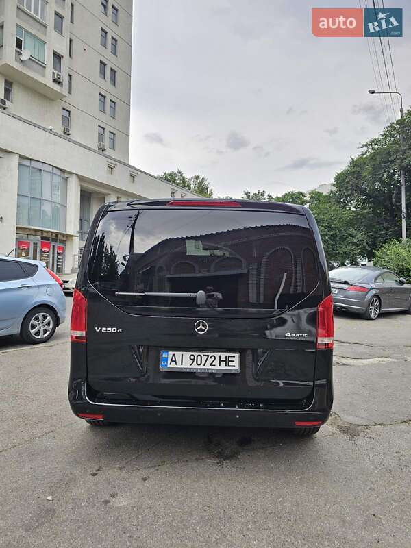 Минивэн Mercedes-Benz V-Class 2015 в Киеве фото 5 Минивэн Mercedes-Benz V-Class 2015 в Киеве