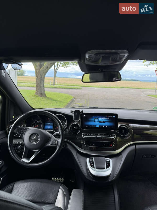 Мінівен Mercedes-Benz V-Class 2021 в Костопілі фото 17 Мінівен Mercedes-Benz V-Class 2021 в Костопілі
