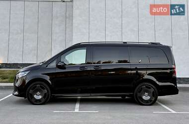 Минивэн Mercedes-Benz V-Class 2025 в 