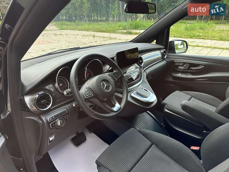 Минивэн Mercedes-Benz V-Class 2023 в Киеве фото 36 Минивэн Mercedes-Benz V-Class 2023 в Киеве