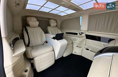 Минивэн Mercedes-Benz V-Class 2018 в 